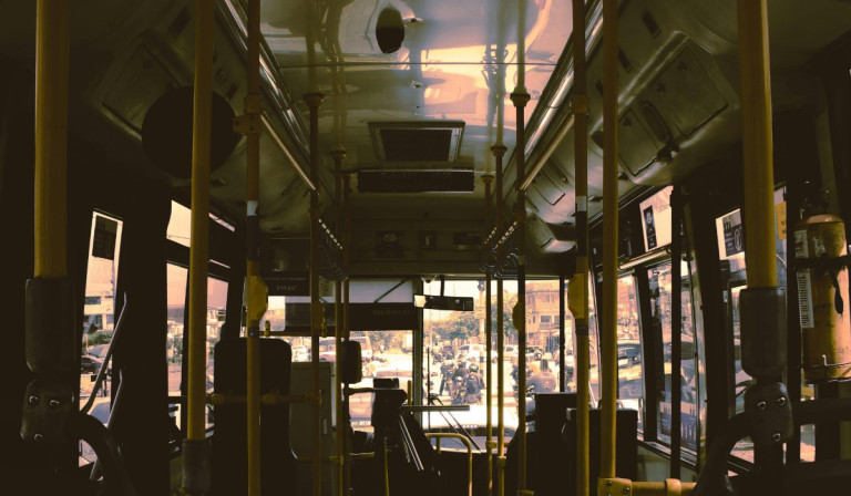 autista del bus sfregiato