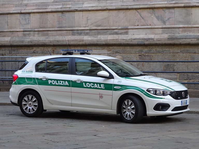 Camposano insulti comandante Polizia