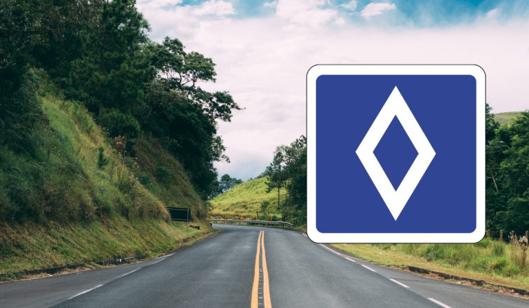 nuovo cartello stradale