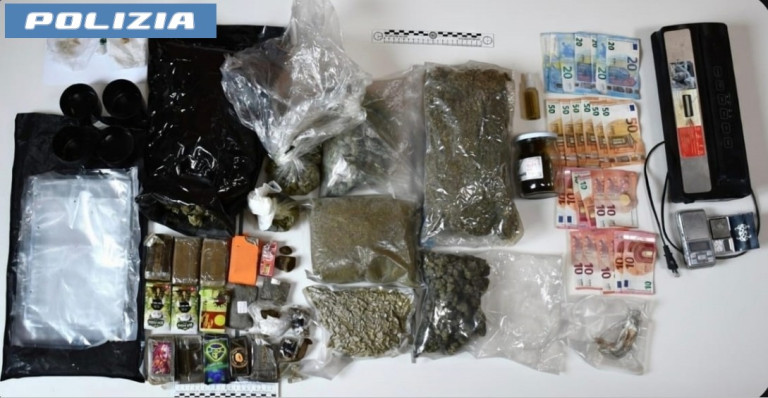 Blitz antidroga a Pozzuoli