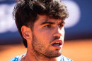 Carlos Alcaraz salta Wimbledon per infortunio