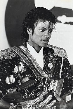17anni dalla morte di Michael Jackson