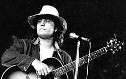 Je so' pazzo, la critica dell'ultima compagna di Pino Daniele