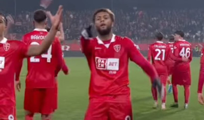 Napoli su Varela del Monza